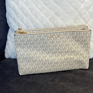Michael Kors clutch/crossbody